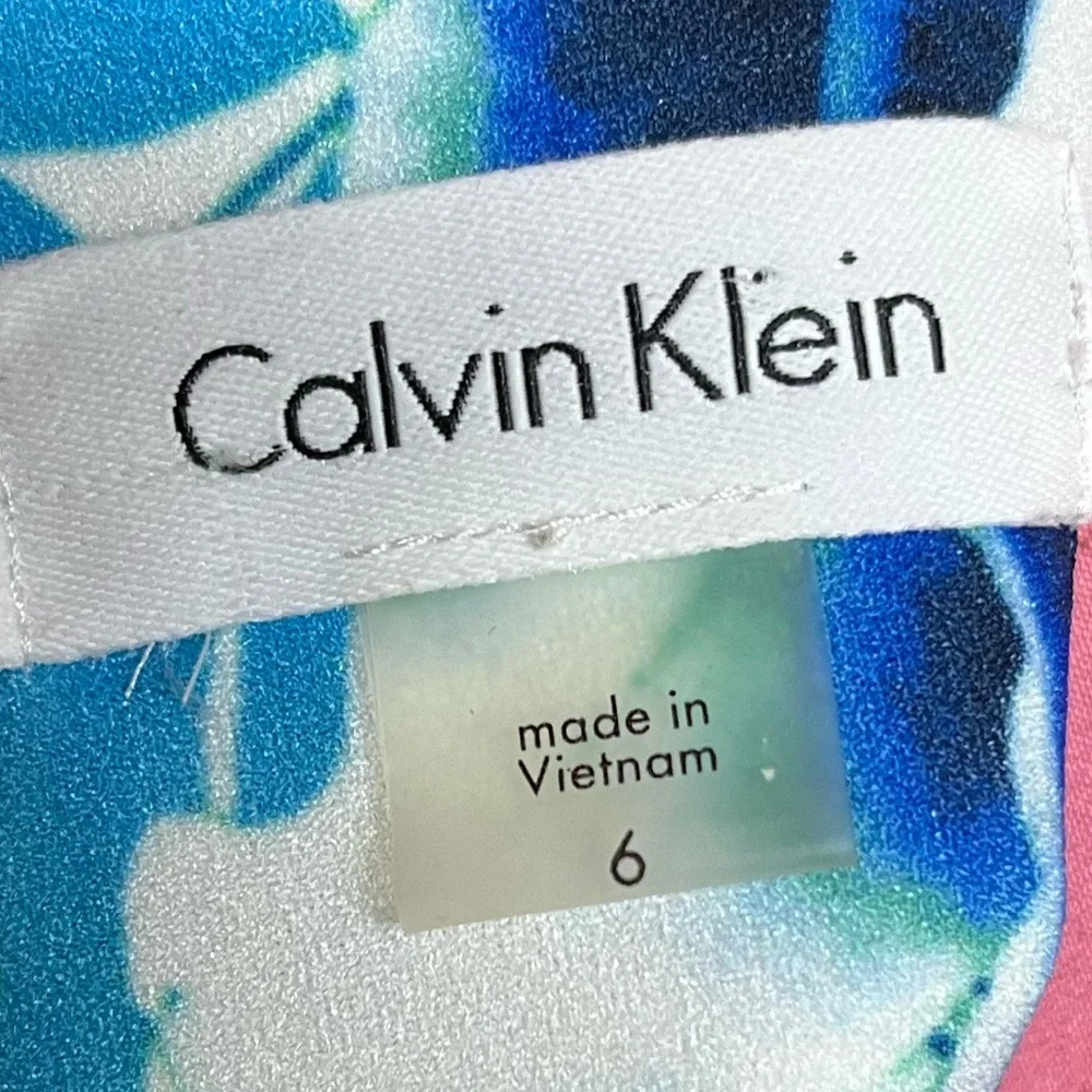 Calvin Klein Floral Cut Out Shoulder Dress Size 6! - Picture 4 of 5